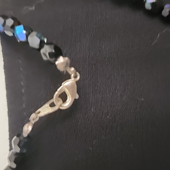 Elegant Black Beaded Necklace with Blue Pendant - Picture 3 of 3